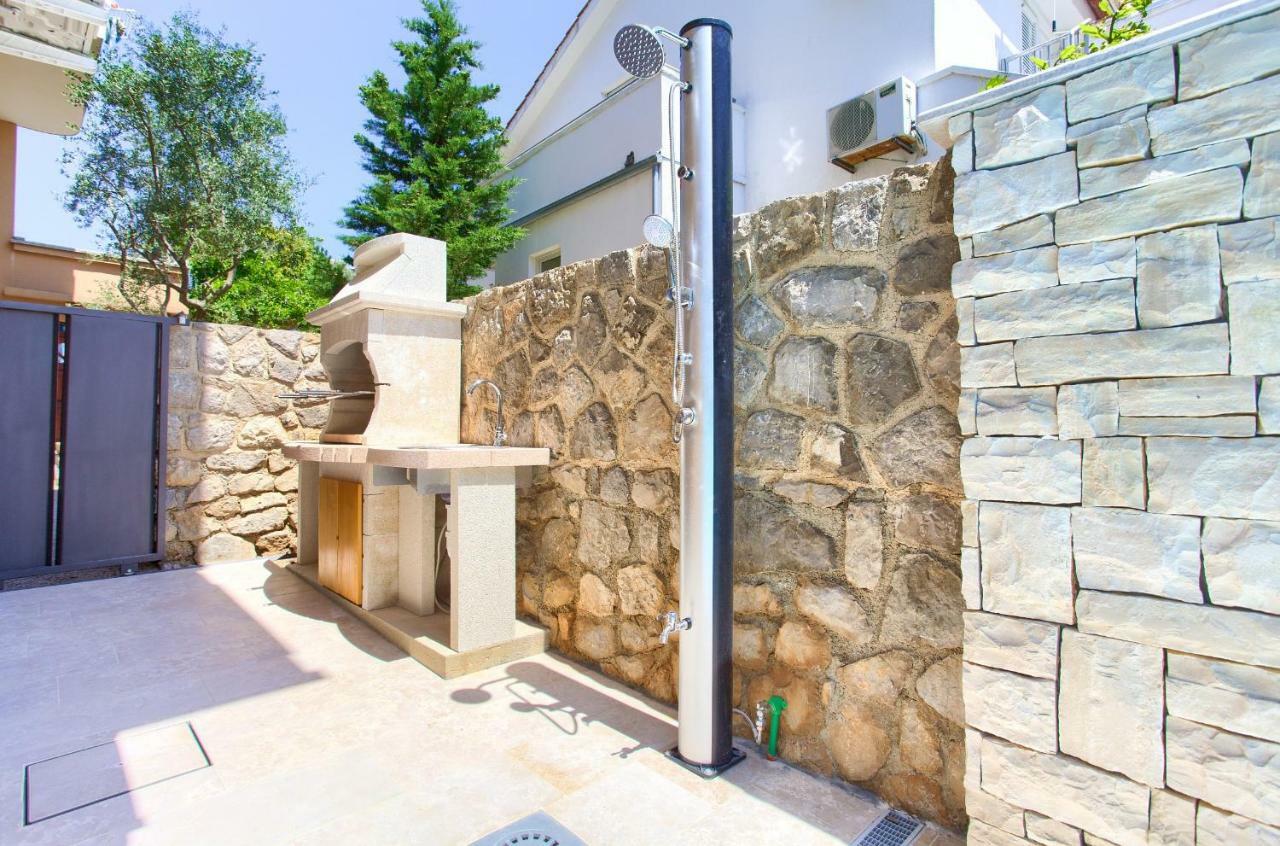 Luxury Vall Apartment Krk Town Exterior photo